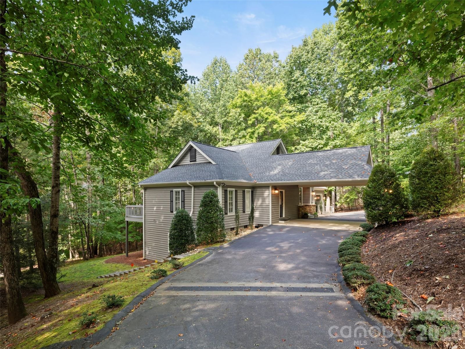 108 Little Cherokee Ridge, Hendersonville, NC 28739 - Photo 4