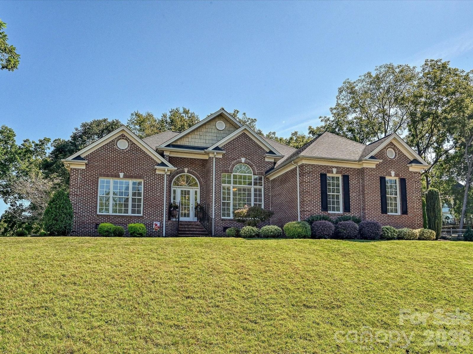 5125 WALNUT GROVE Court, Mount Holly, NC 28120