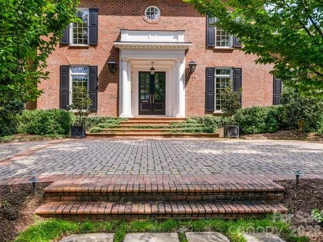 1811 Queens Road, Charlotte, NC 28207 - Photo 3