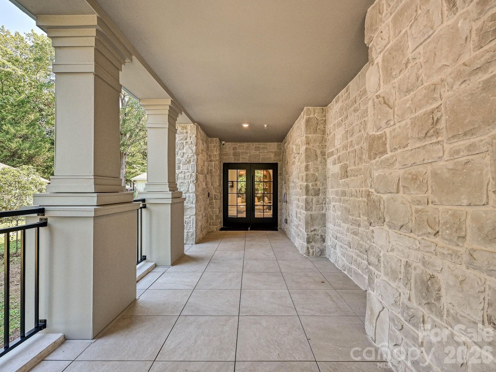409 Queens Road #303, Charlotte, NC 28207 - Photo 2