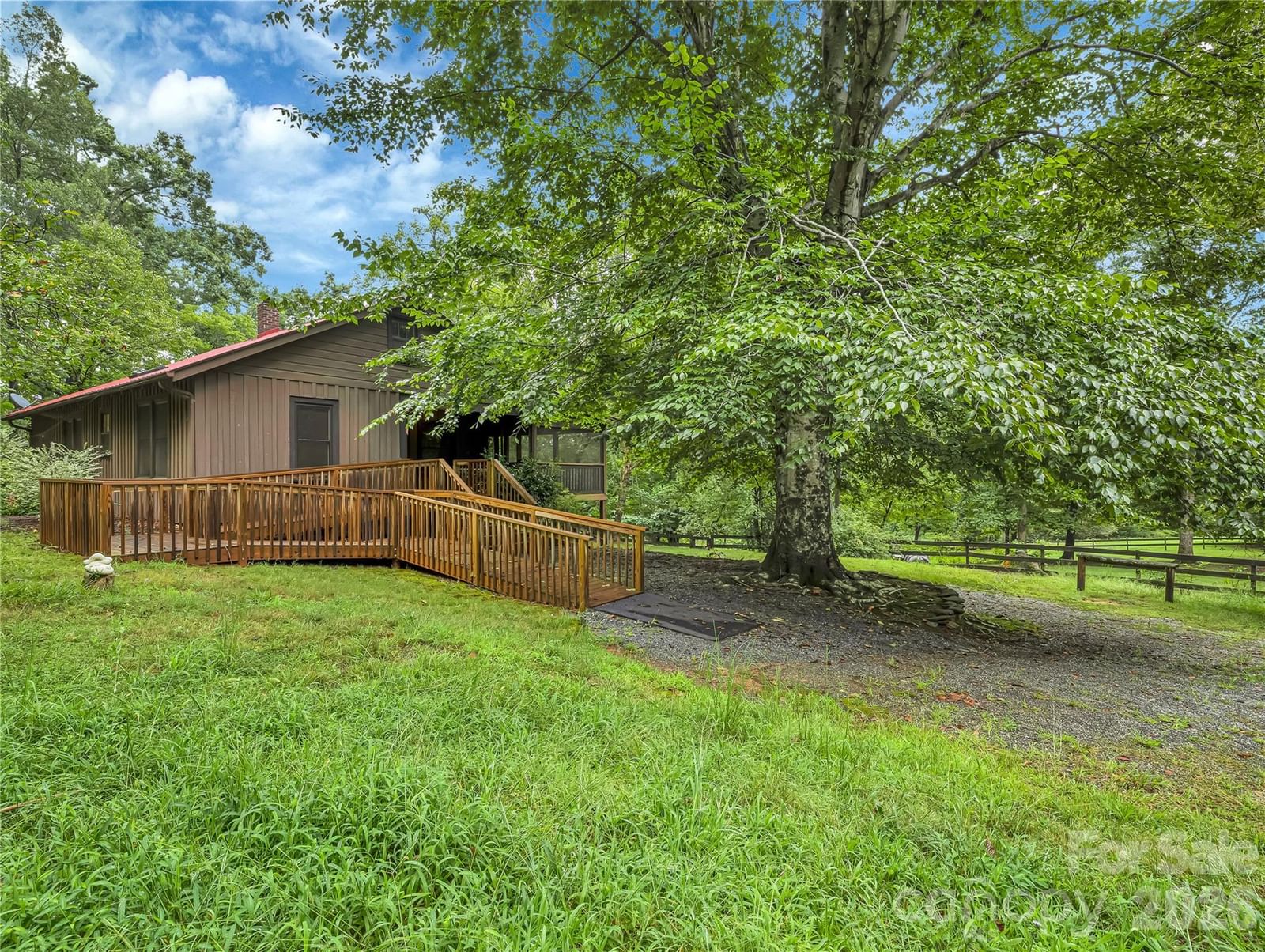 989 Fox Mountain Road, Columbus, NC 28722 - Photo 3