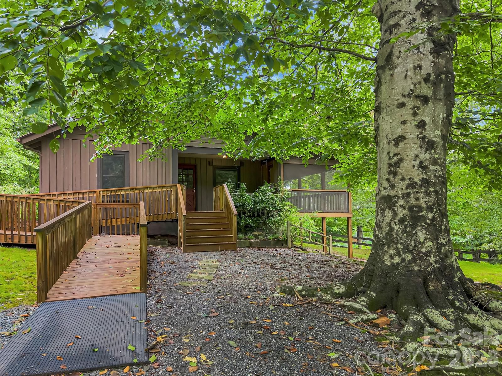 989 Fox Mountain Road, Columbus, NC 28722 - Photo 4