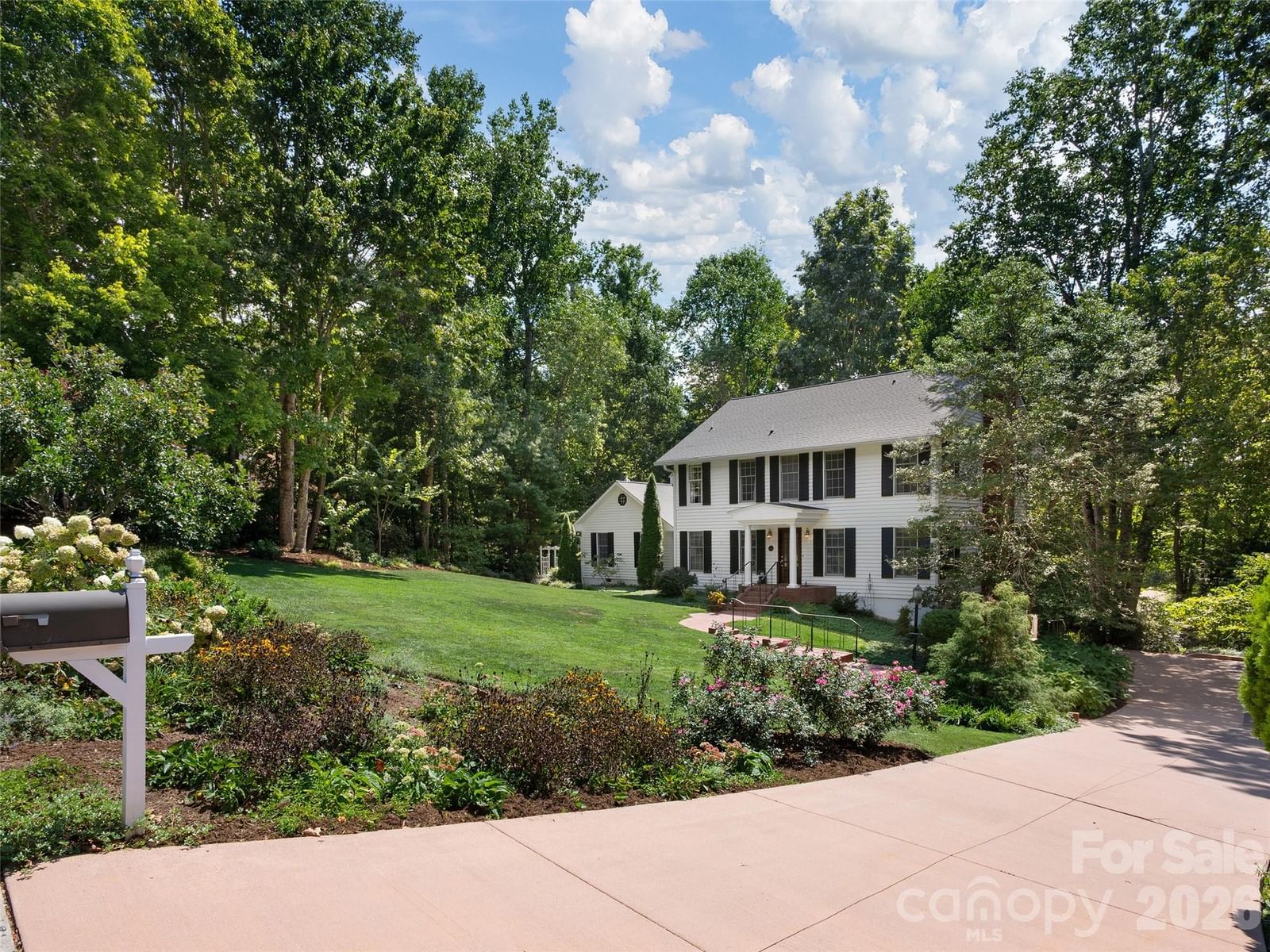 440 Sondley Woods Place, Asheville, NC 28805 - Photo 3
