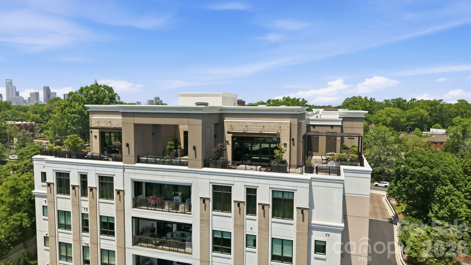 130 Cherokee Road #406, Charlotte, NC 28207 - Photo 2