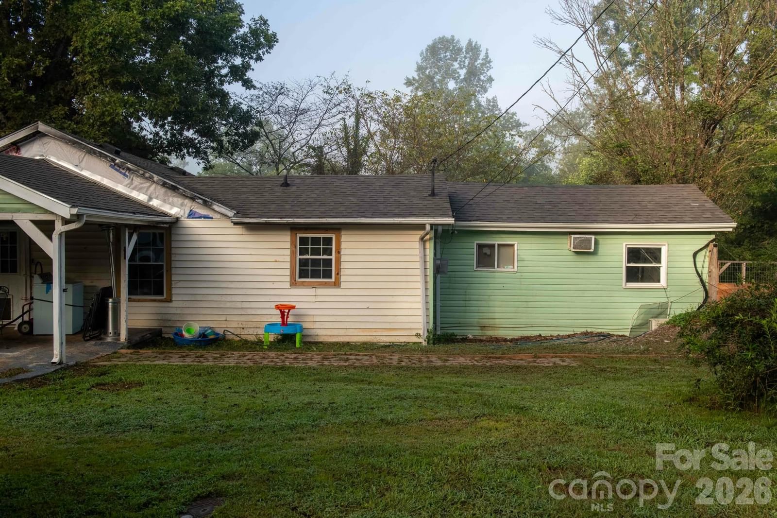 1219 Peak Place, Lenoir, NC 28645 - Photo 4