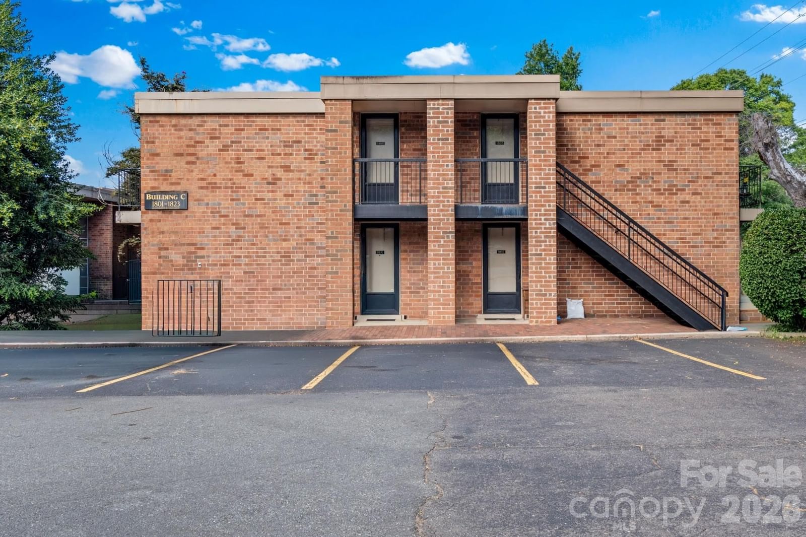 1805 Hawthorne Road, Winston Salem, NC 27103