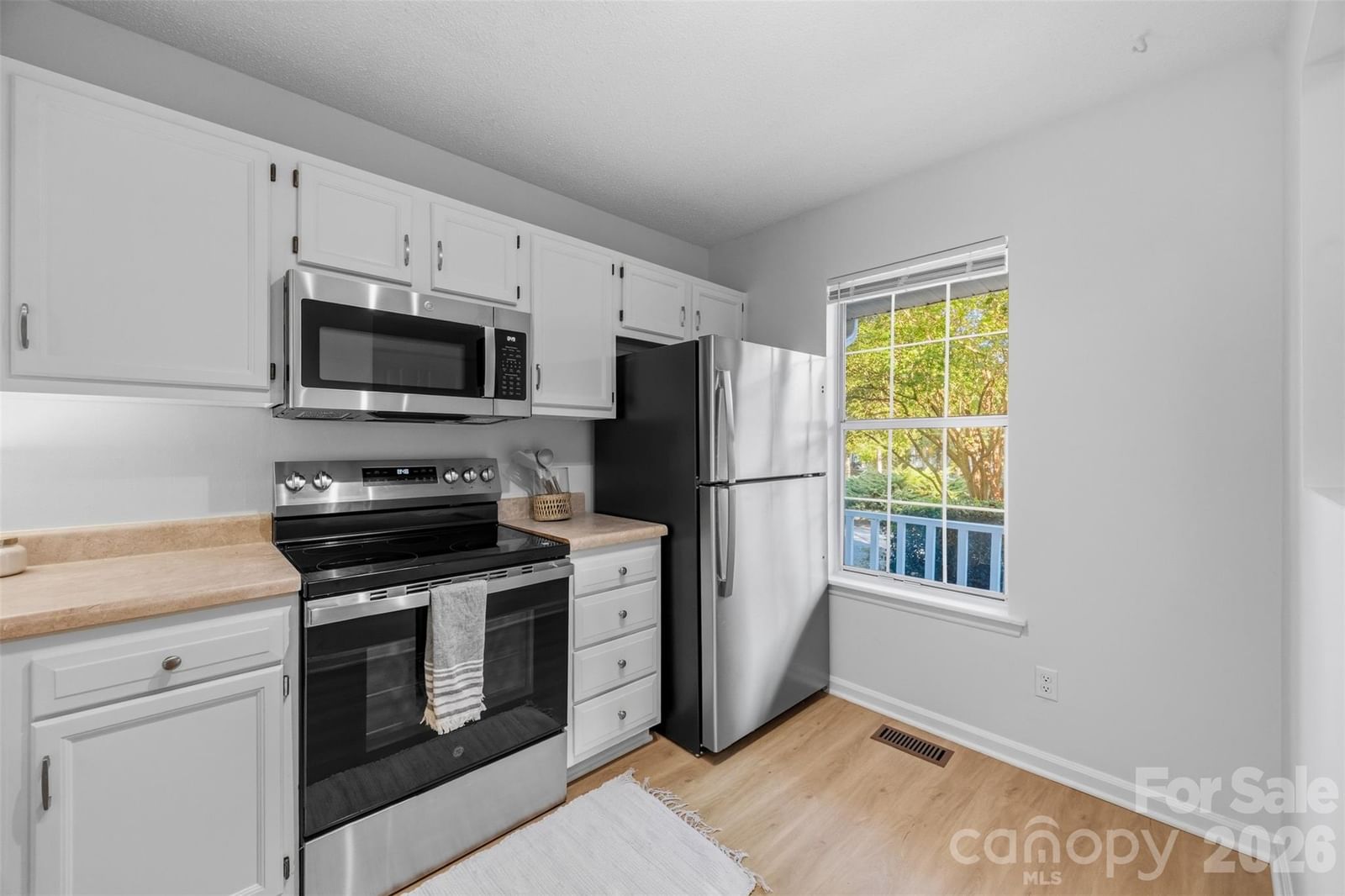 8112 Circle Tree Lane, Charlotte, NC 28277 - Photo 5
