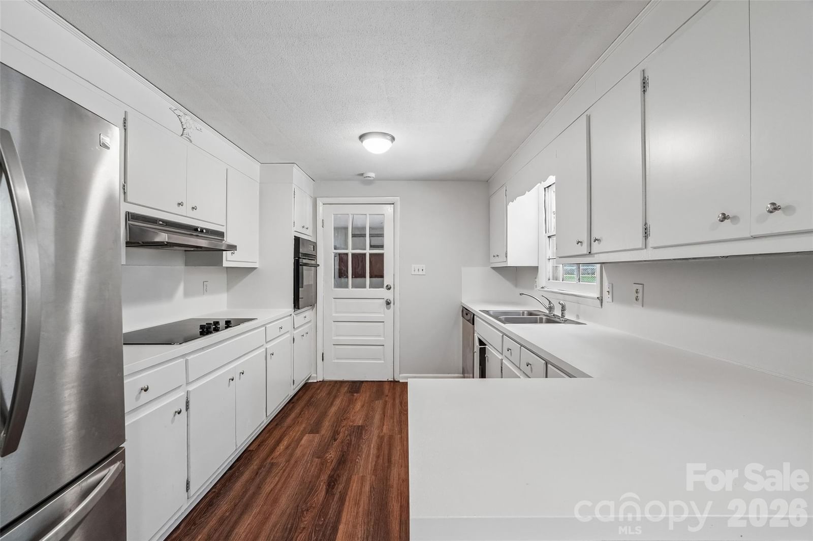 4036 Elizabeth Street, Hickory, NC 28601 - Photo 2