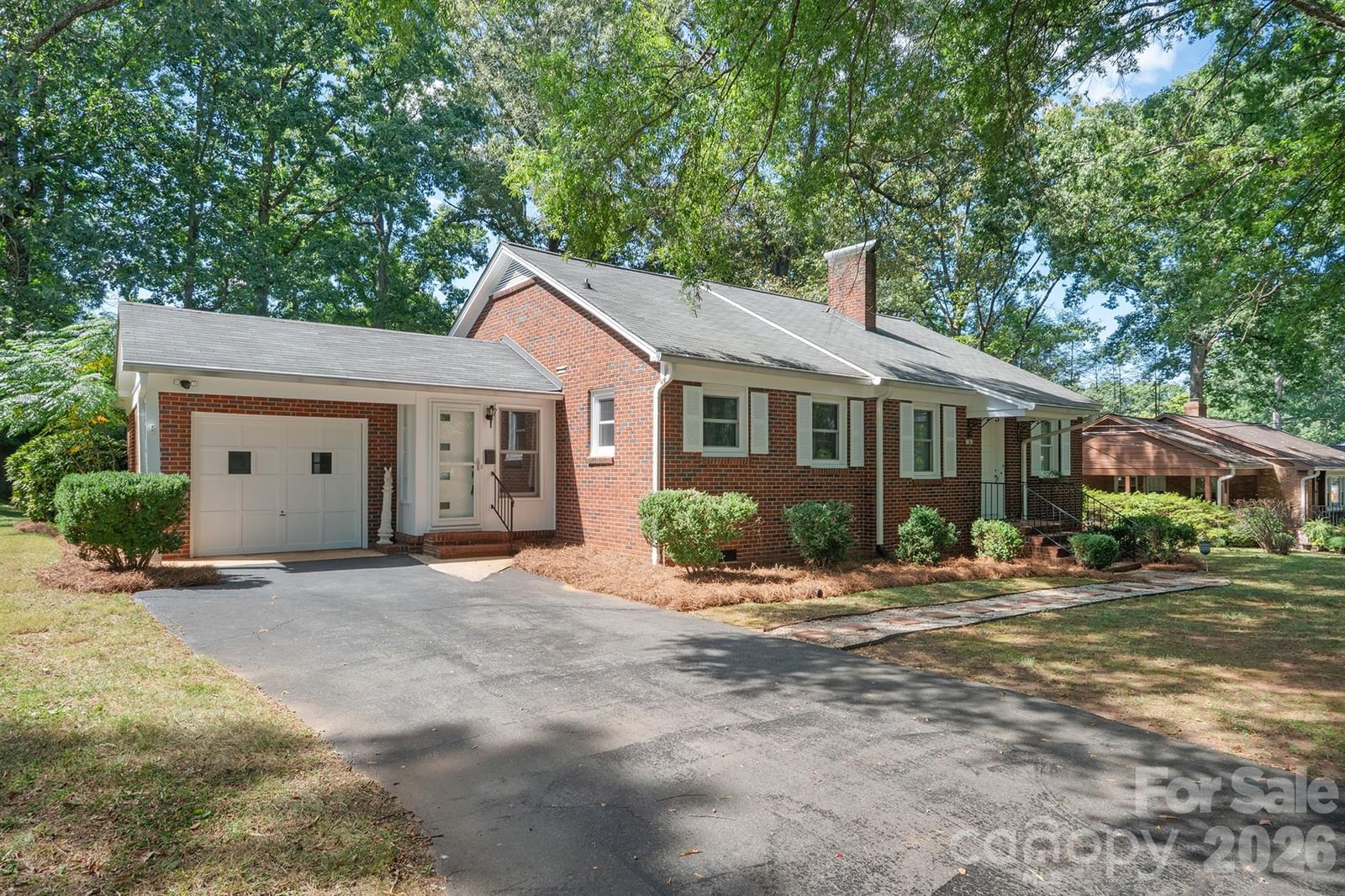 419 1st Avenue, Conover, NC 28613
