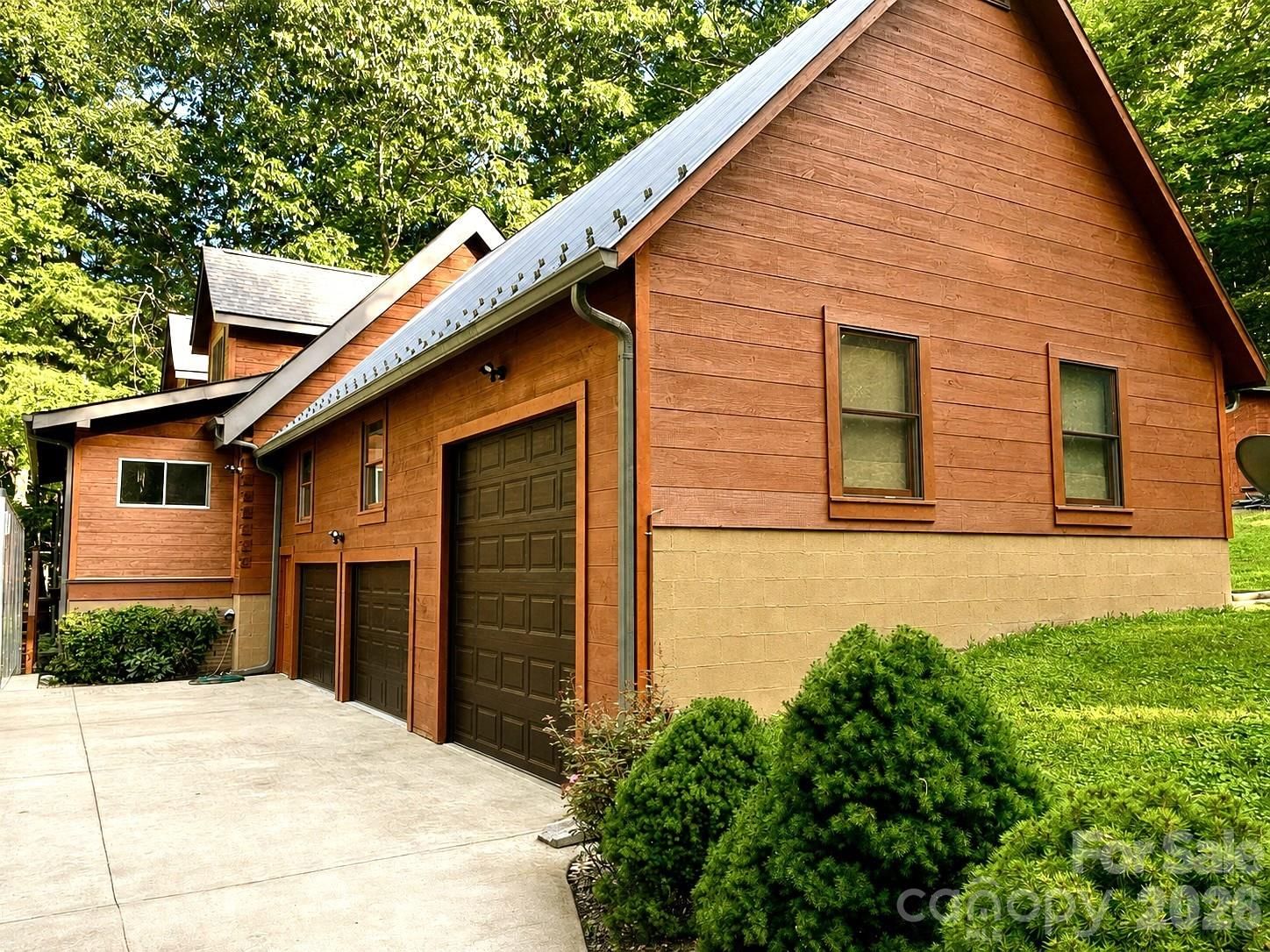 153 Montgomery Place Lane, Zirconia, NC 28790 - Photo 3