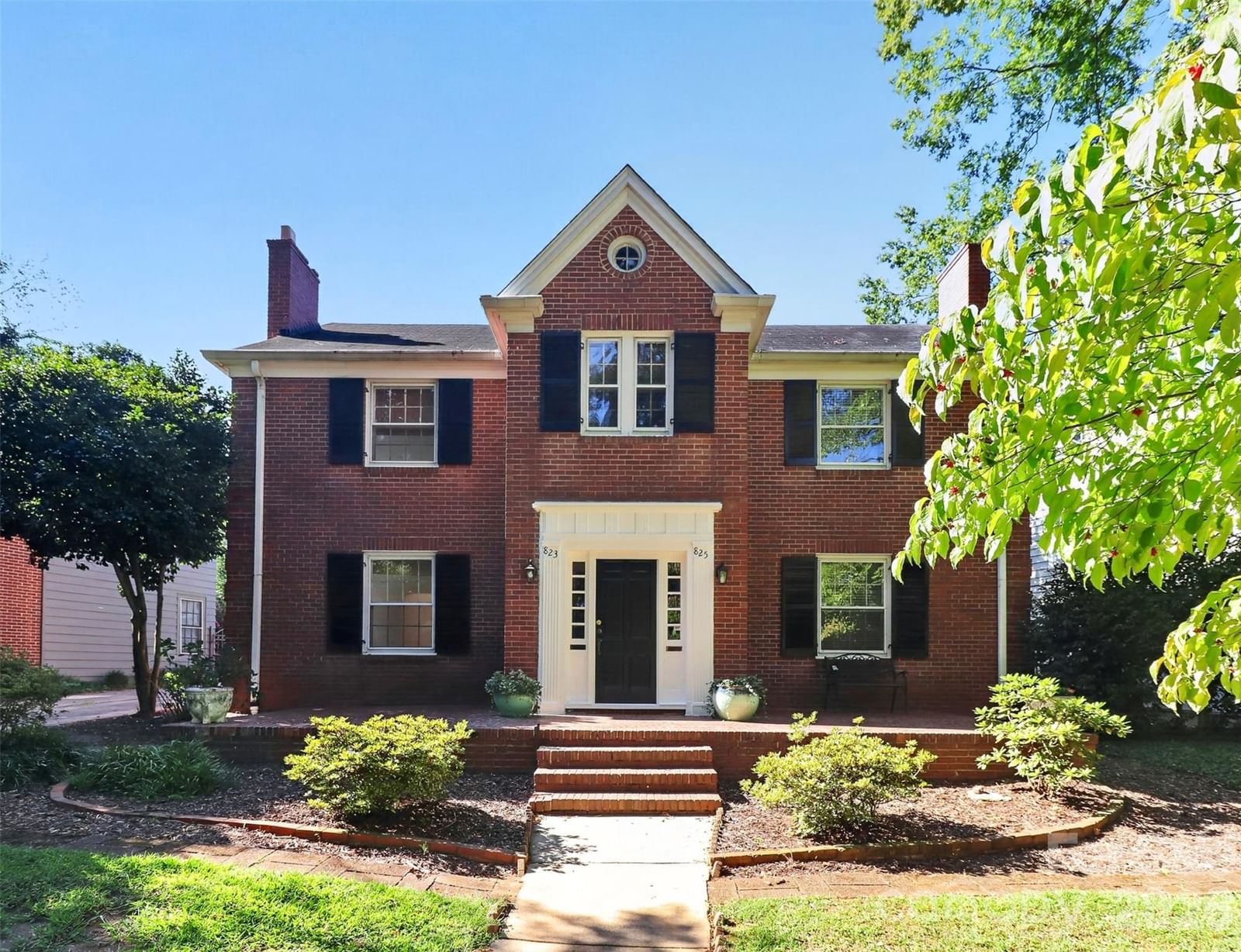 823-825 Henley Place, Charlotte, NC 28207