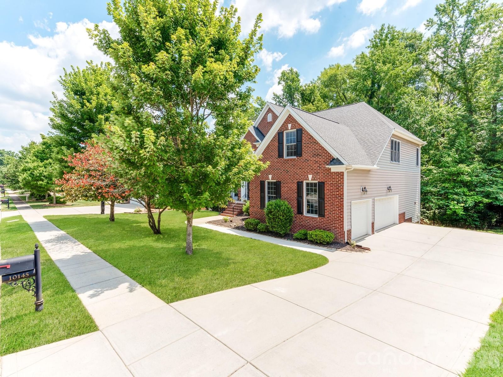 10145 Stewarton Lane, Charlotte, NC 28269 - Photo 2