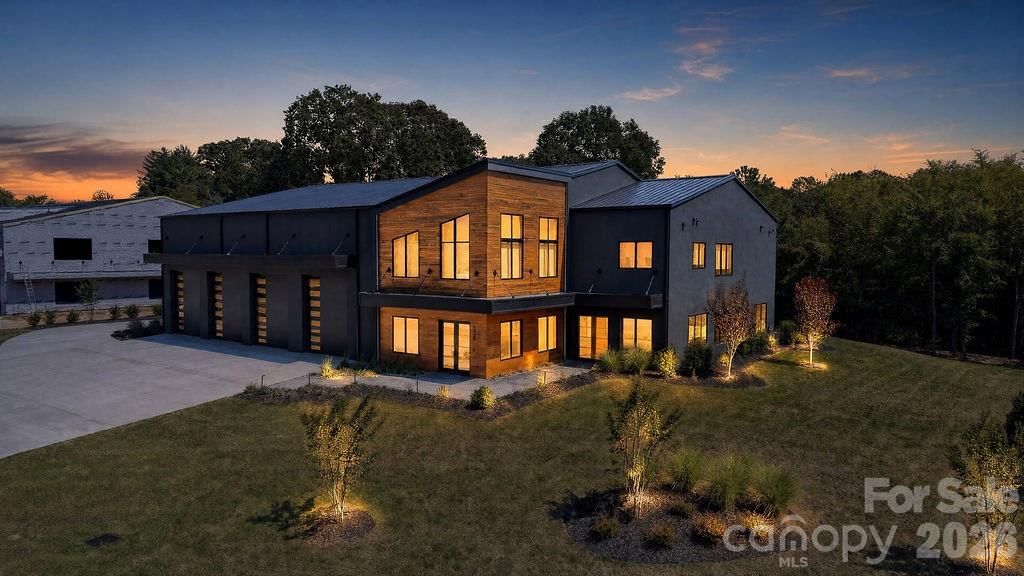 129 Sebring Drive, Mooresville, NC 28117