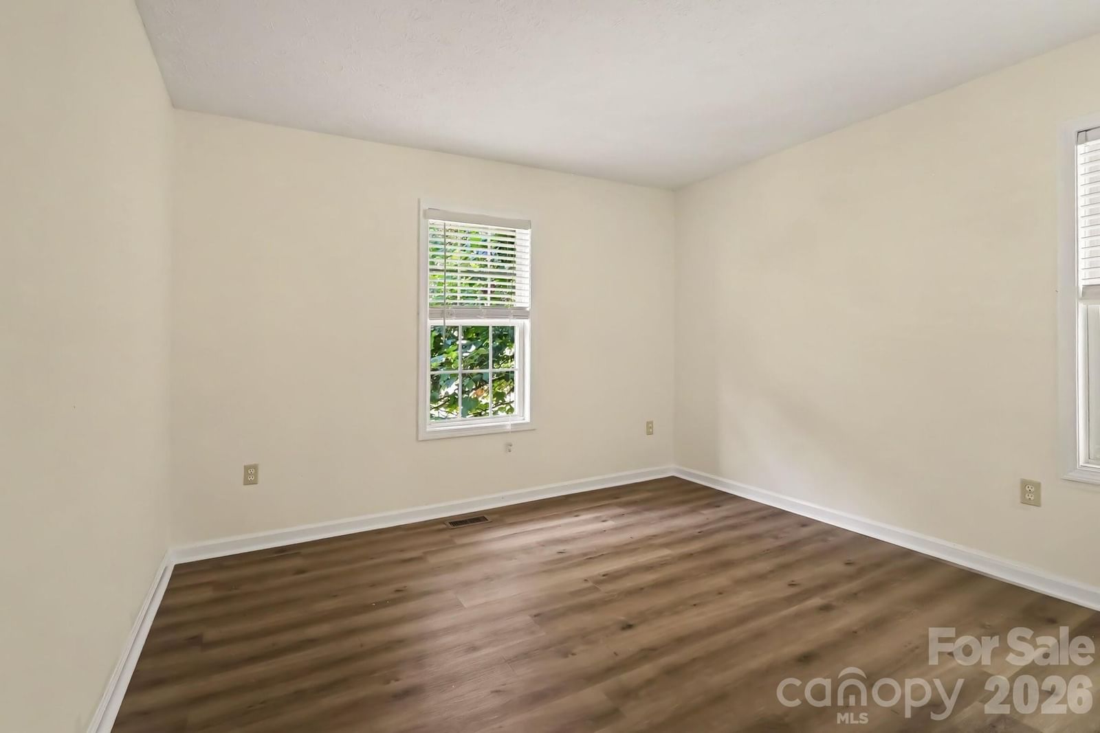 7 Firestone Court, Etowah, NC 28729 - Photo 4
