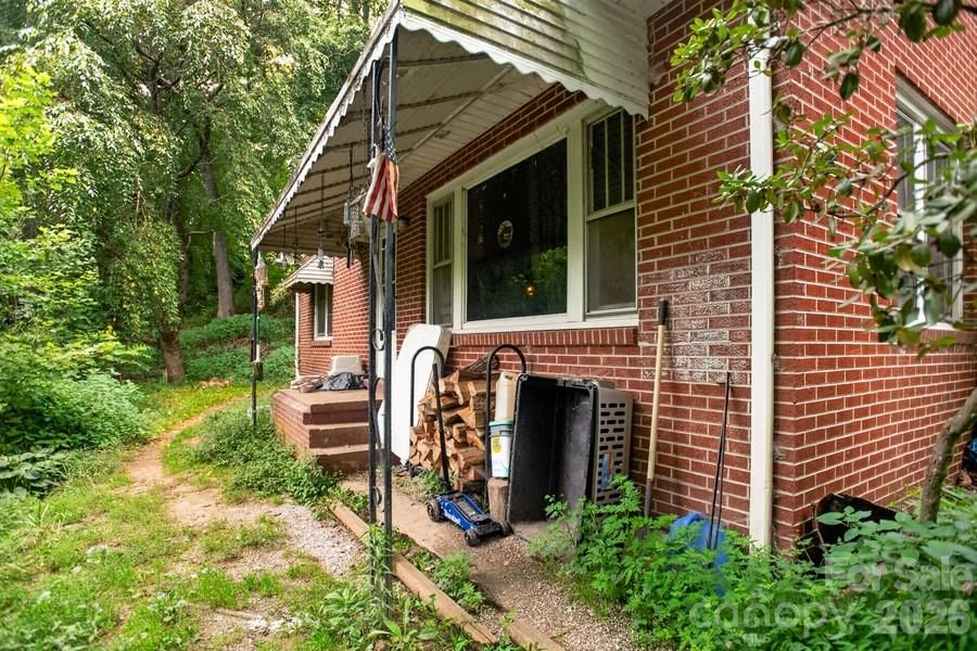 70 Pitman Road, Bakersville, NC 28705 - Photo 2