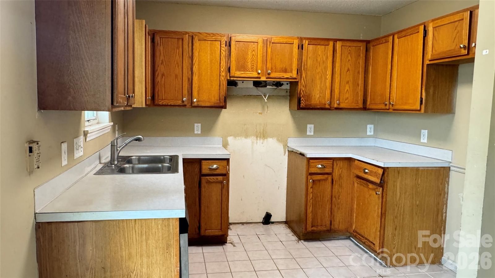 10121 Brawley Lane, Charlotte, NC 28215 - Photo 5