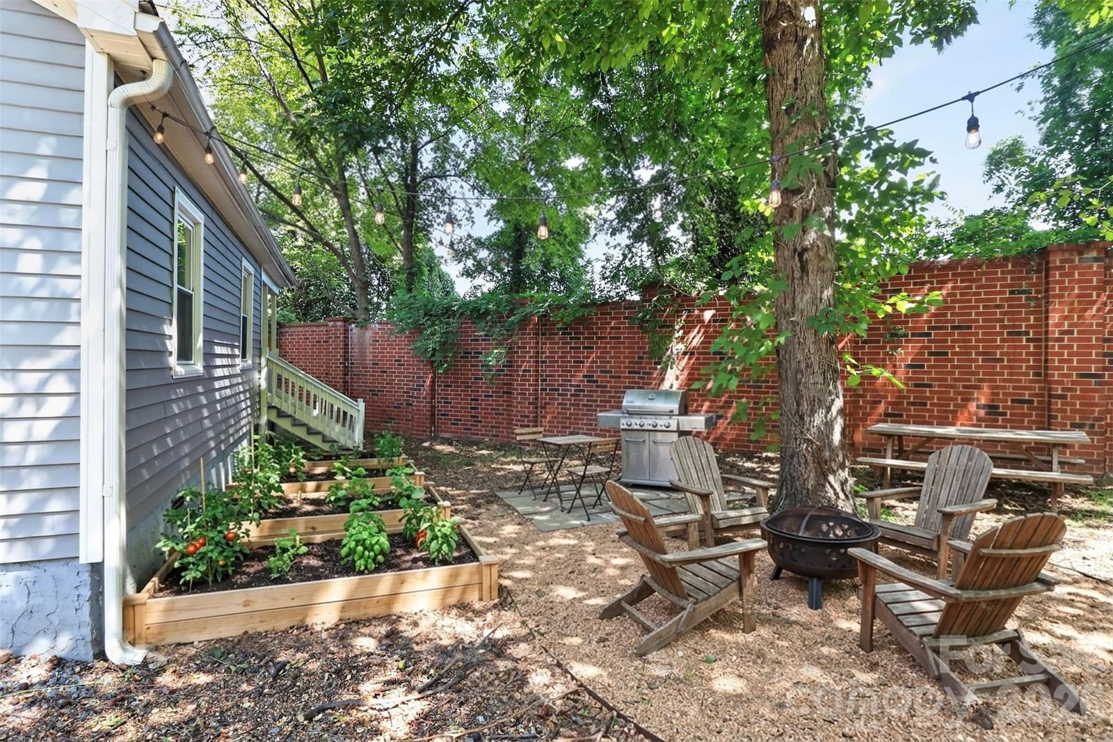 2304 Kennesaw Drive, Charlotte, NC 28216 - Photo 3