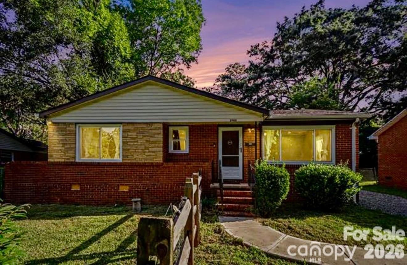 3960 Bristol Drive, Charlotte, NC 28208