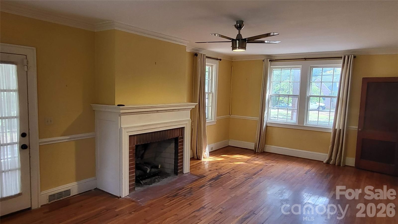 504 Chesterfield Avenue, Lancaster, SC 29720 - Photo 2