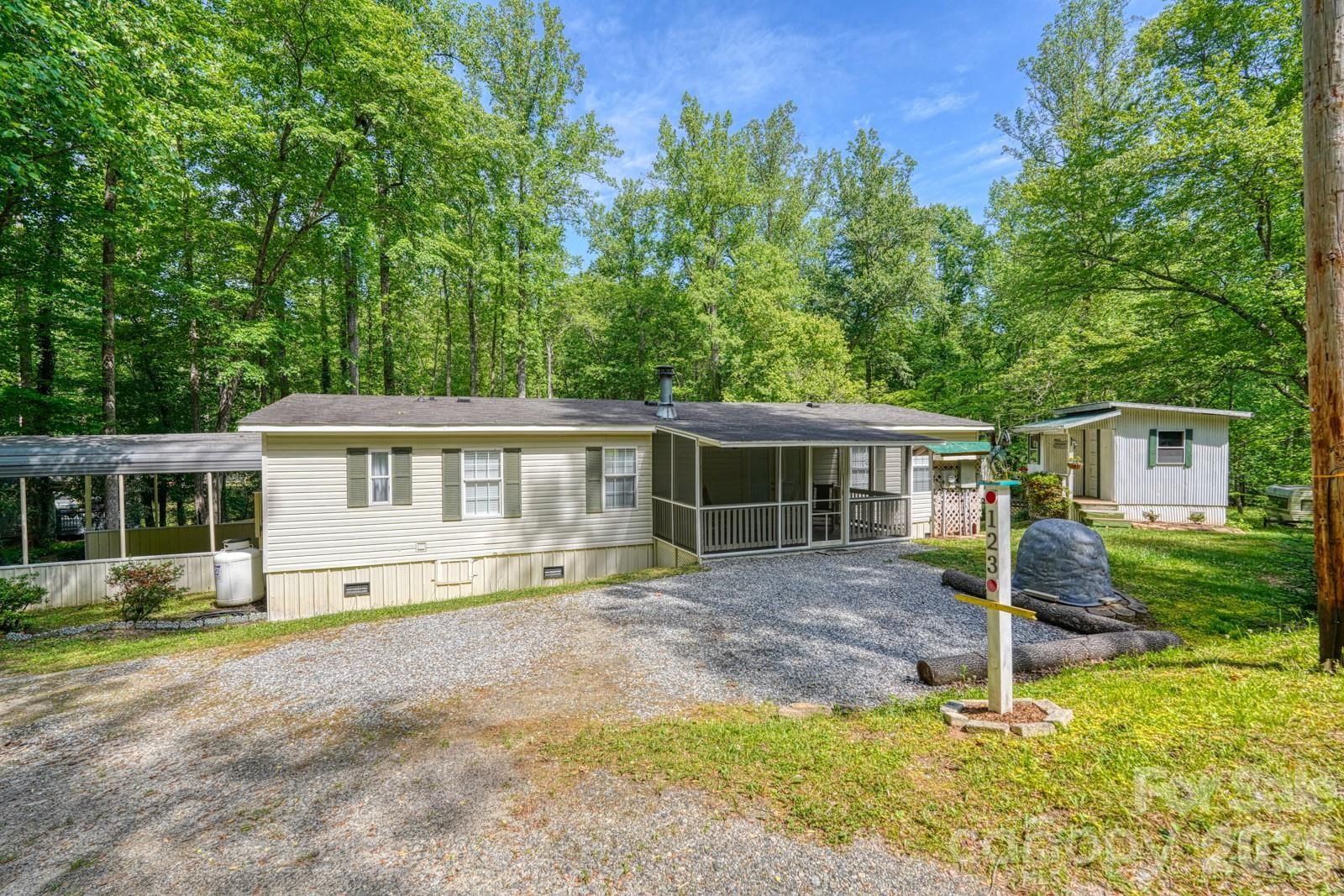 123 Little Rock Way, Mill Spring, NC 28756 - Photo 2