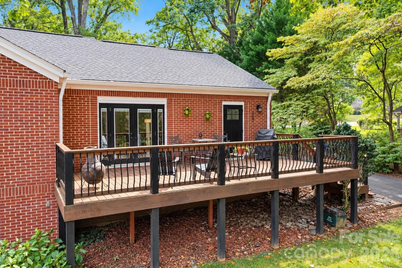 609 1st Avenue, Conover, NC 28613 - Photo 5