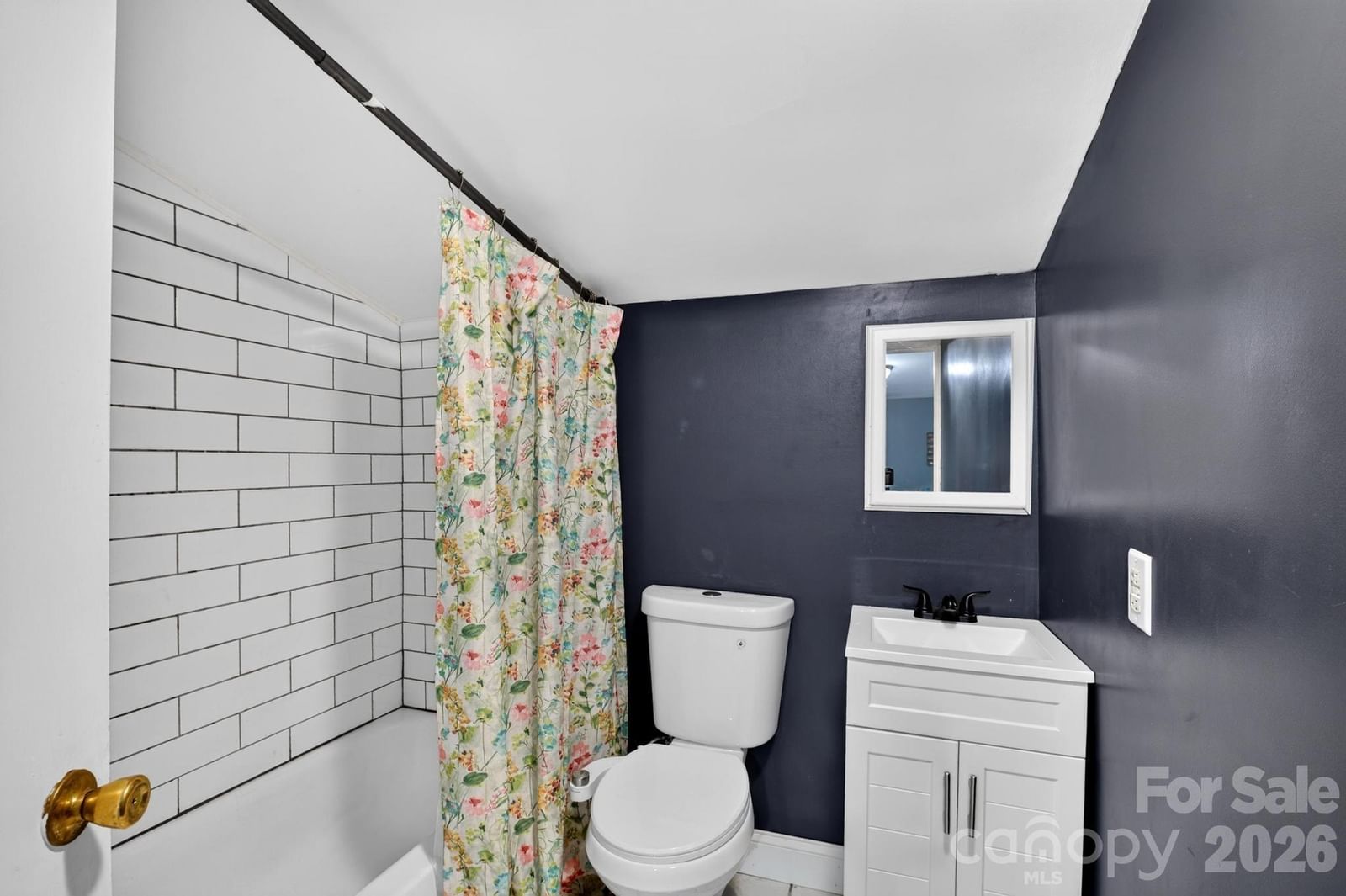 15 Circle Street, Granite Falls, NC 28630 - Photo 4