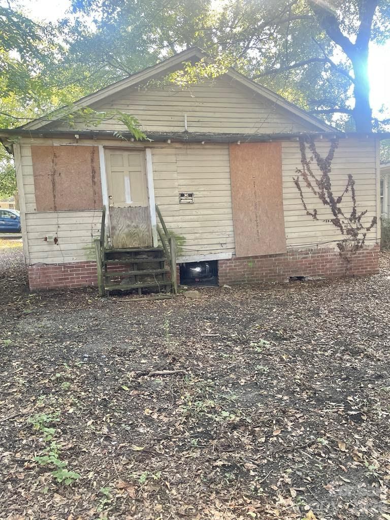 709 Douglas Street, Shelby, NC 28150 - Photo 3