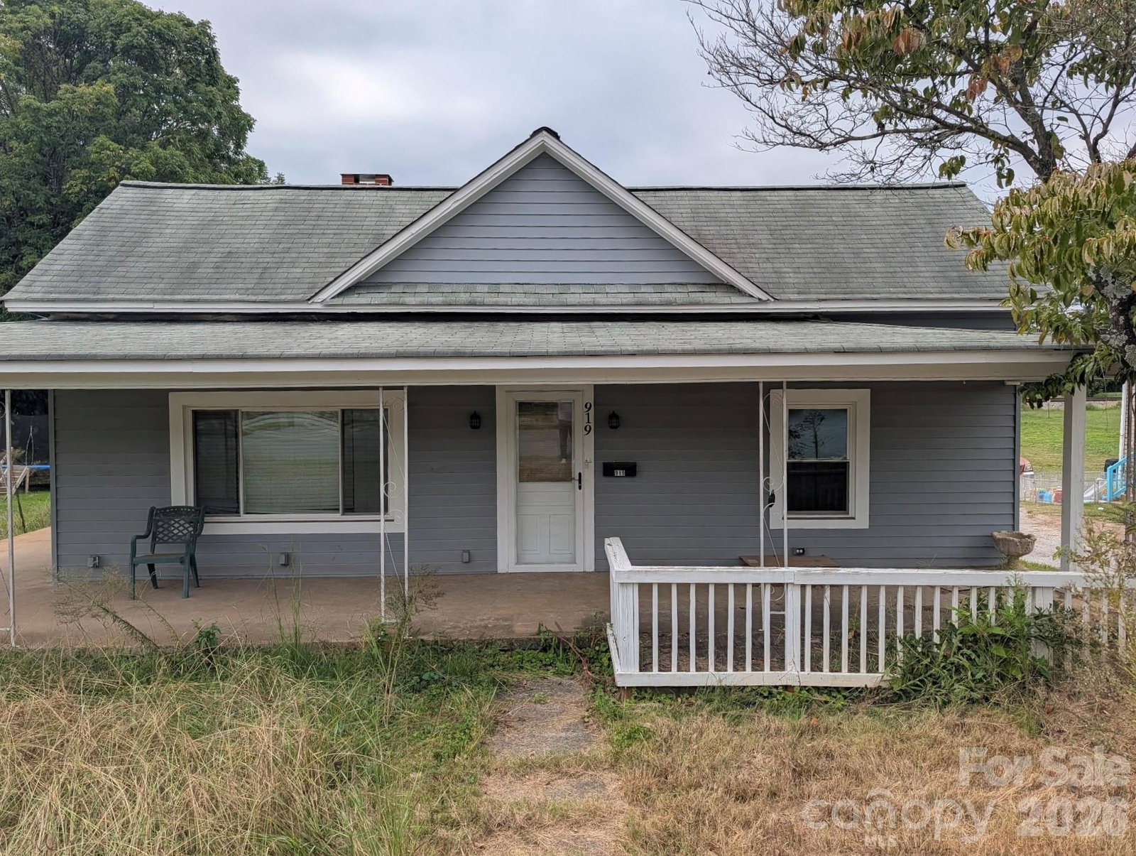 919 1st Street, Lowell, NC 28098