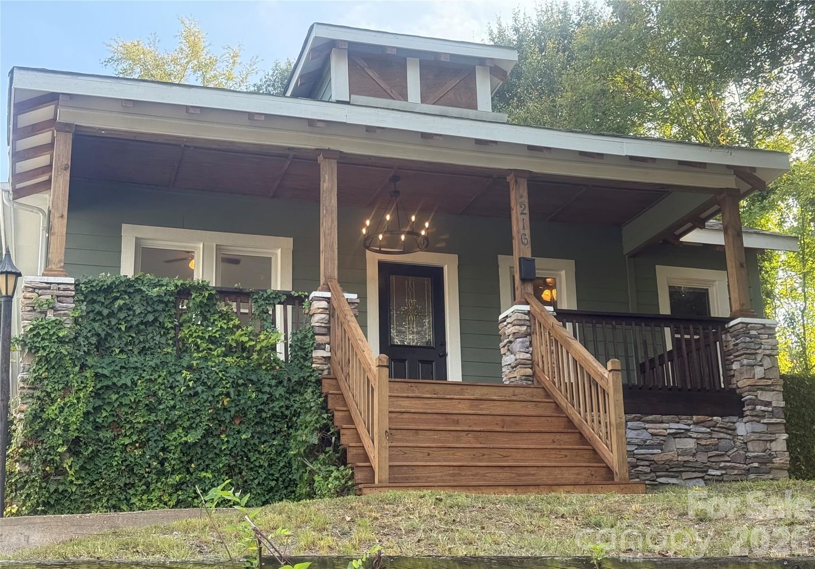 216 Catawba Avenue, Mount Holly, NC 28120
