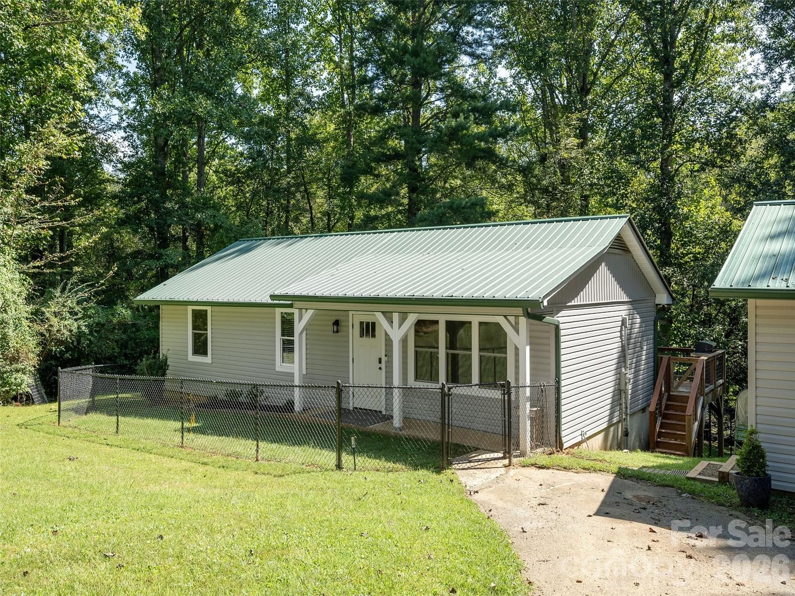 4103 Turnpike Road, Horse Shoe, NC 28742 - Photo 2