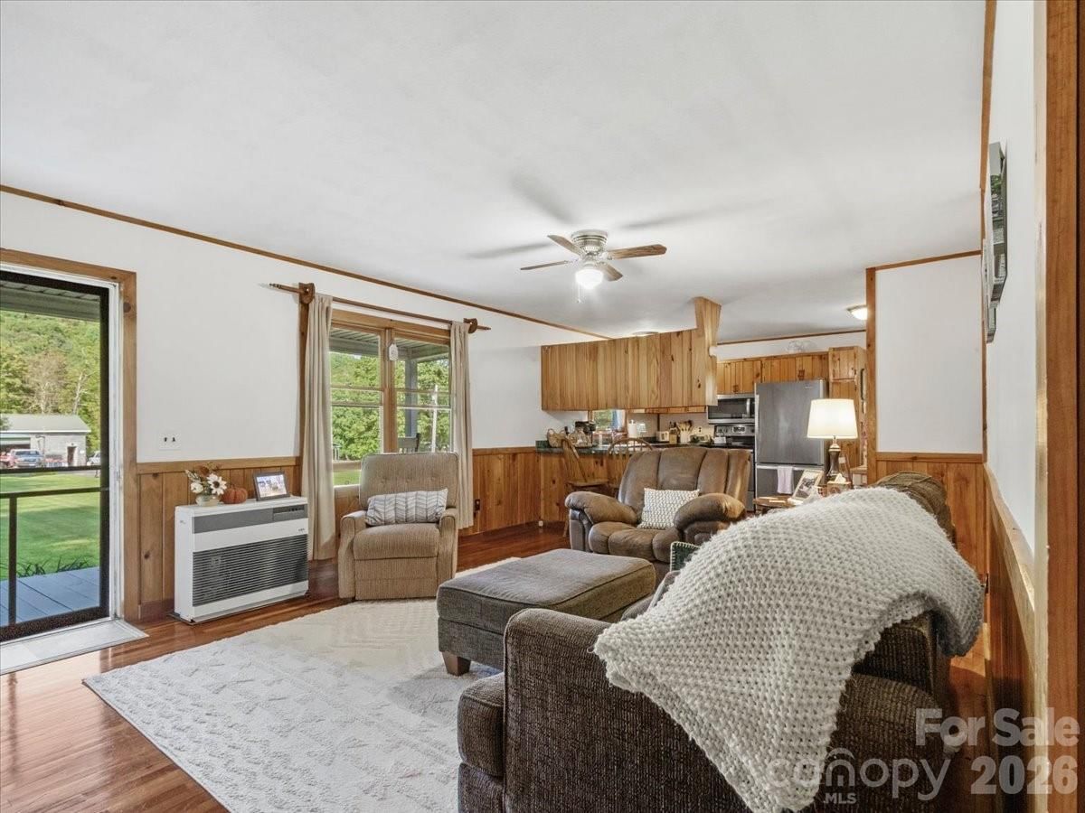 1840 White Oak Road, Burnsville, NC 28714 - Photo 4