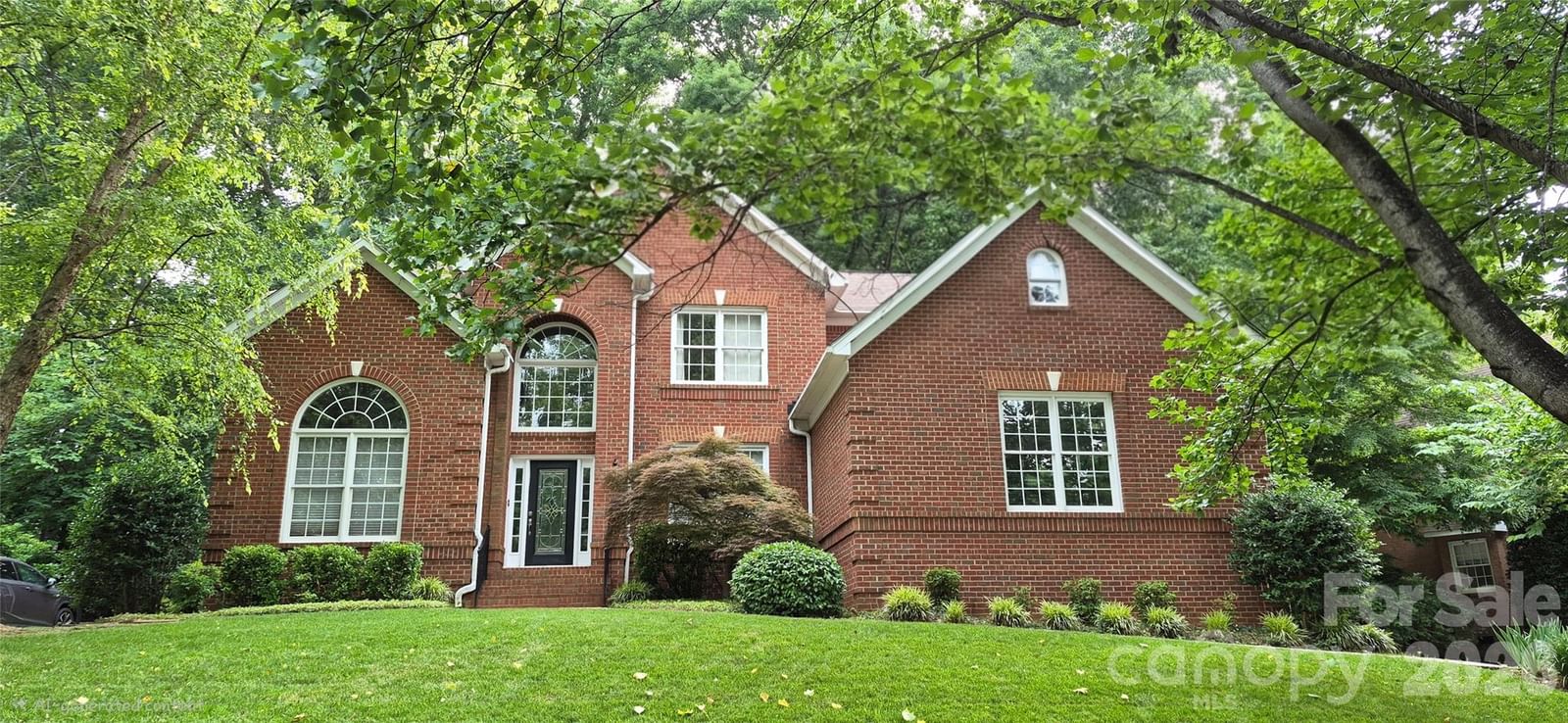 919 Thorn Ridge Lane, Lake Wylie, SC 29710