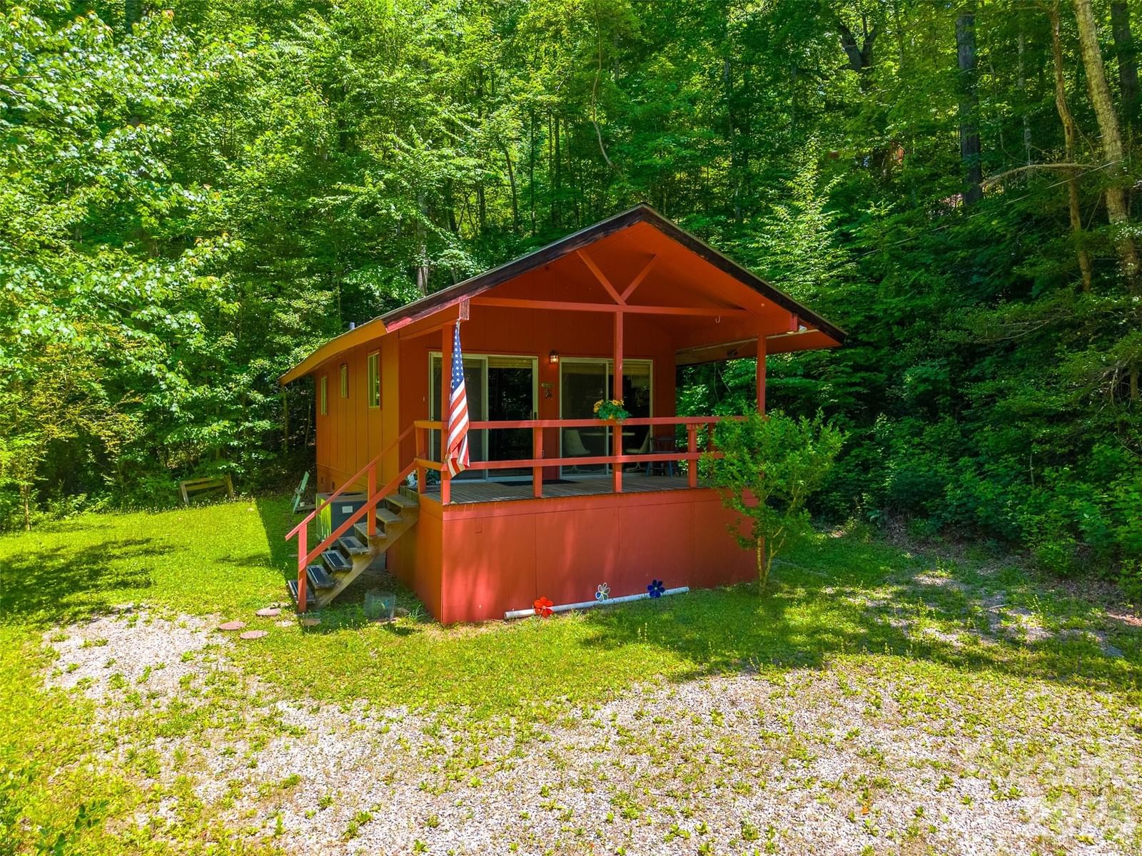 255 Bailey Avenue, Bryson City, NC 28713 - Photo 3