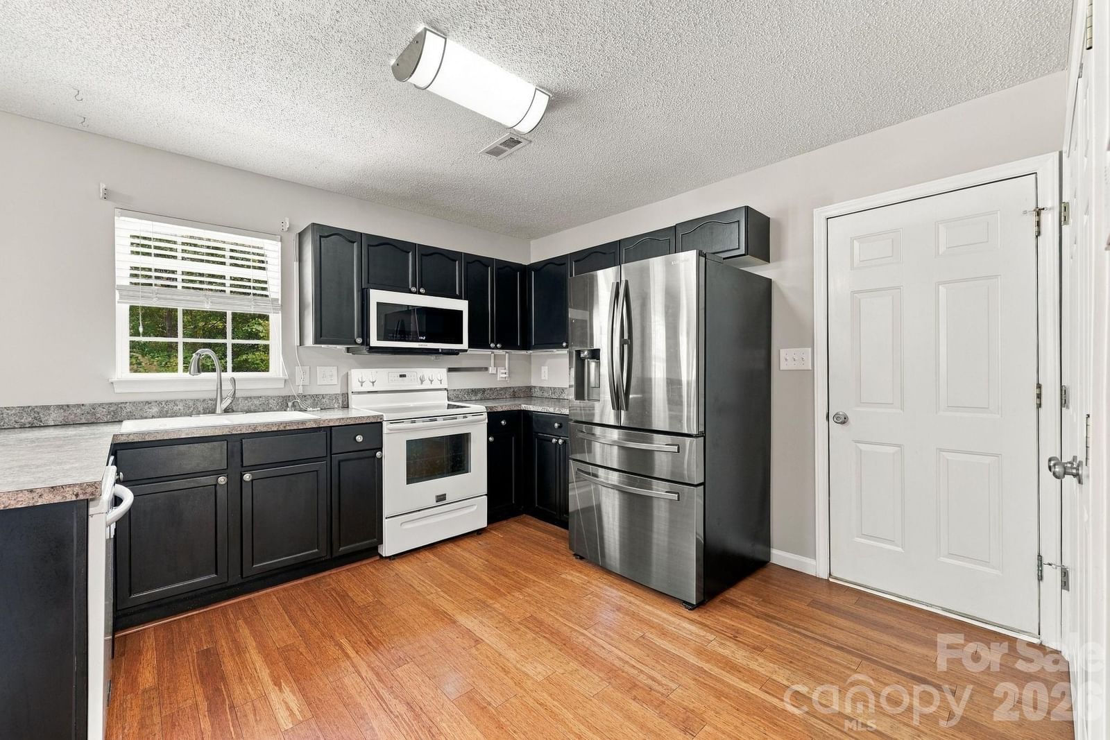 14306 Blue Grass Drive, Huntersville, NC 28078 - Photo 4