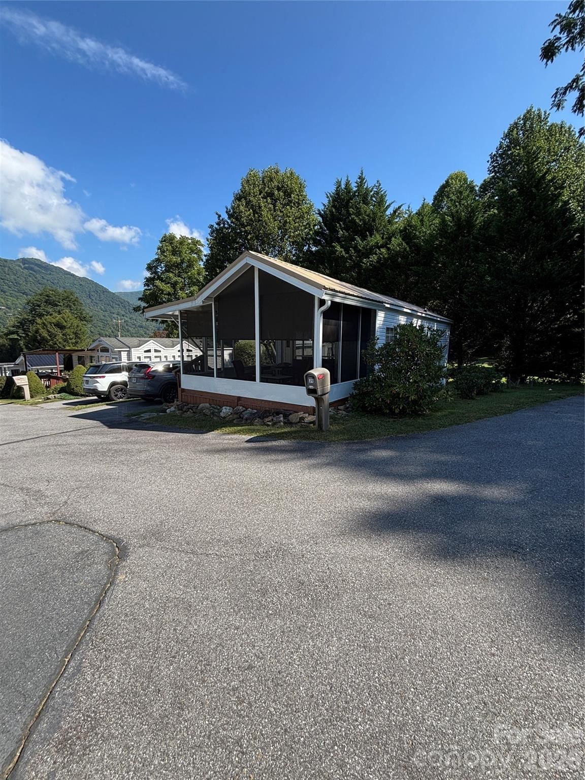 27 Levi Drive, Maggie Valley, NC 28751 - Photo 3