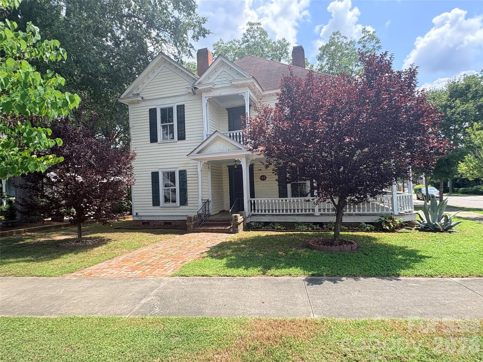 123 York Street, Chester, SC 29706