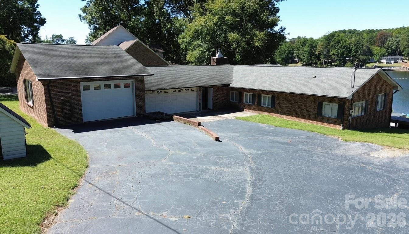 4935 Vagabond Lane, Sherrills Ford, NC 28673 - Photo 2