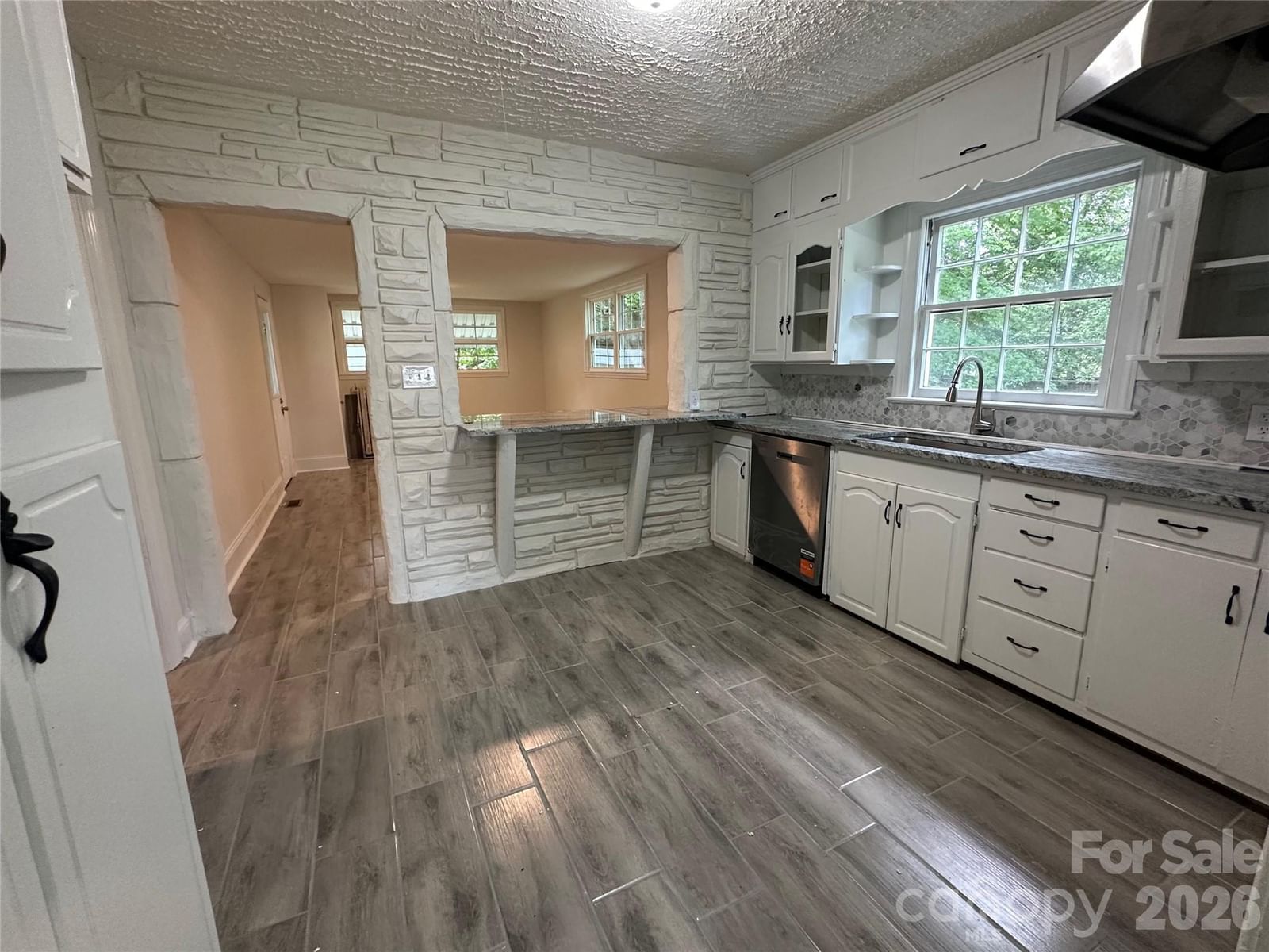 1900 Peachtree Street, Winston Salem, NC 27107 - Photo 3