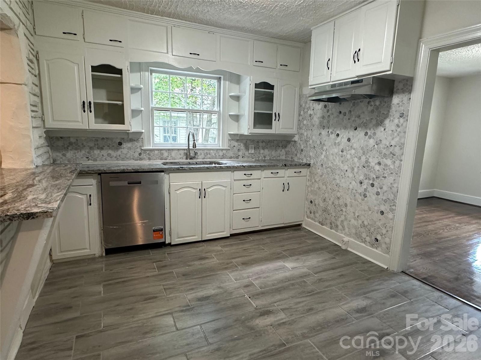 1900 Peachtree Street, Winston Salem, NC 27107 - Photo 4