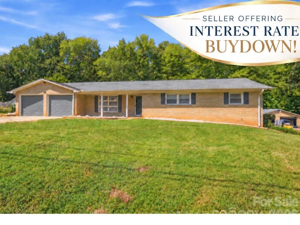213 Lakeview Drive, Harrisburg, NC 28075 - Photo 1