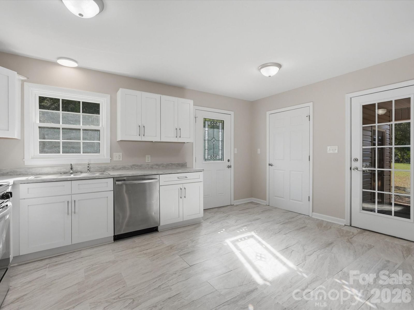102 Cushman Drive, Chester, SC 29706 - Photo 4