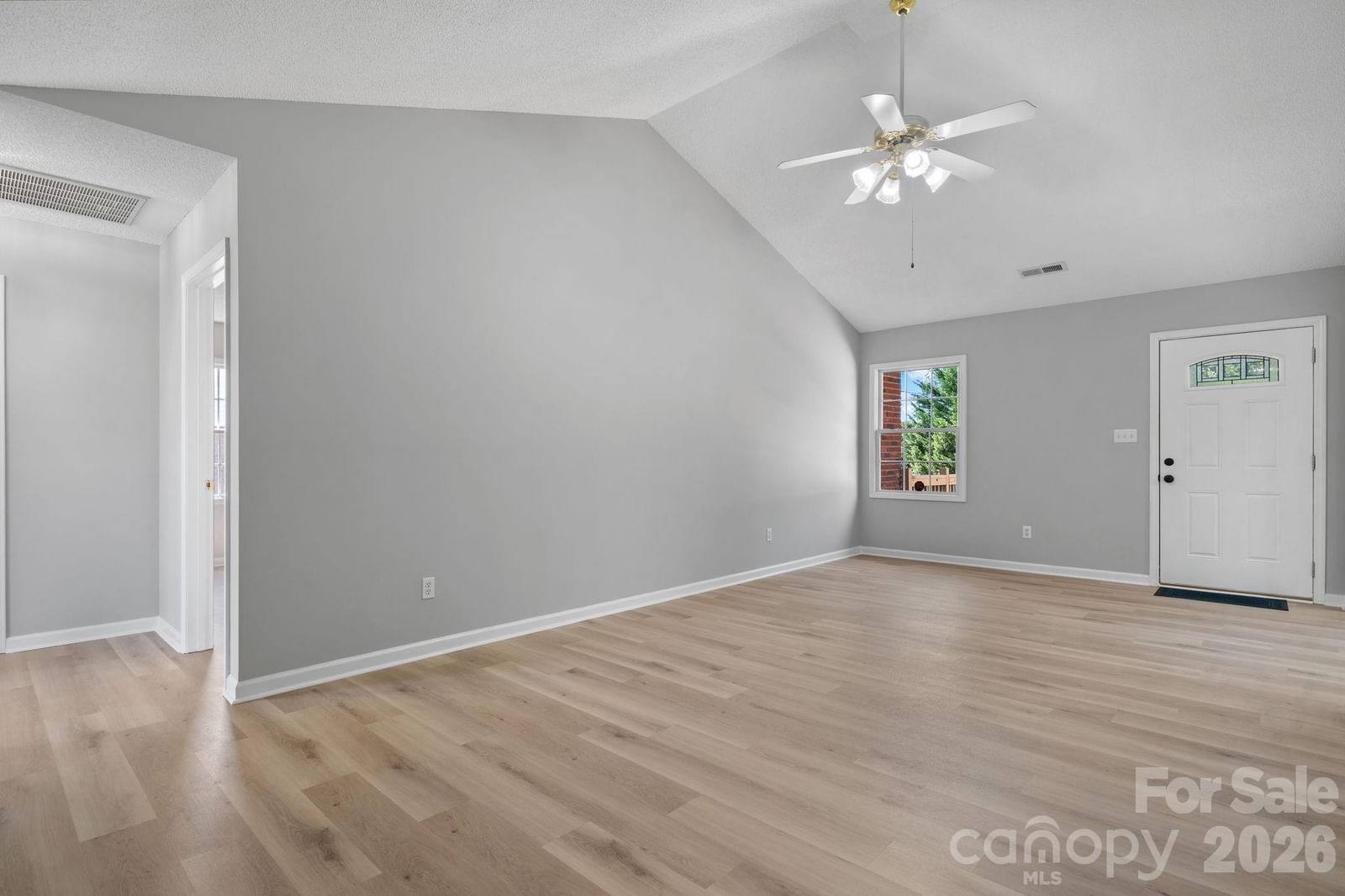 1420 Farmington Hills Drive, Conover, NC 28613 - Photo 4