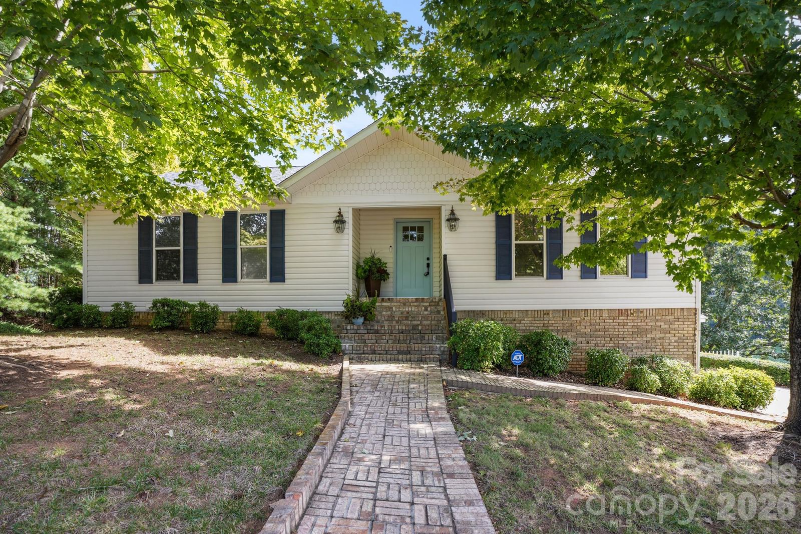 2250 Mallard Cove Drive, Nebo, NC 28761 - Photo 5