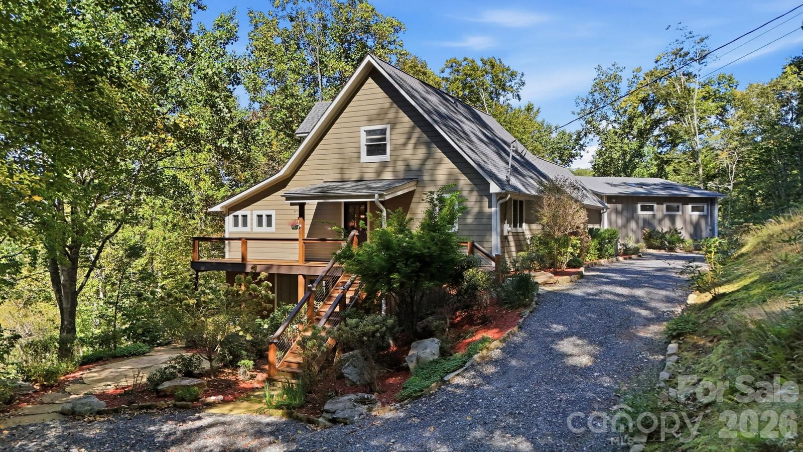 2711 Rabbit Hop Road, Spruce Pine, NC 28777