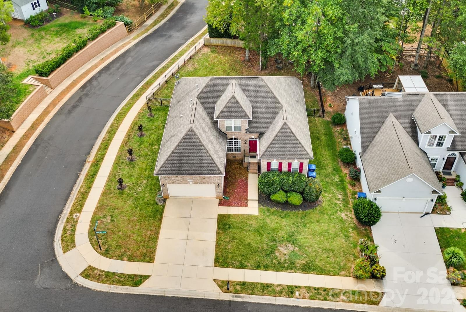 13330 Edgetree Drive, Pineville, NC 28134 - Photo 2