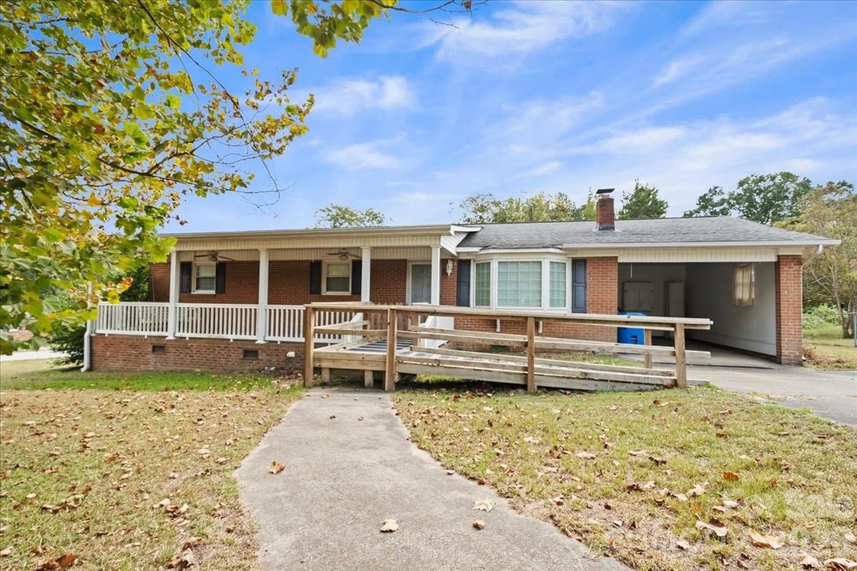 630 Pigg Street, Pageland, SC 28728