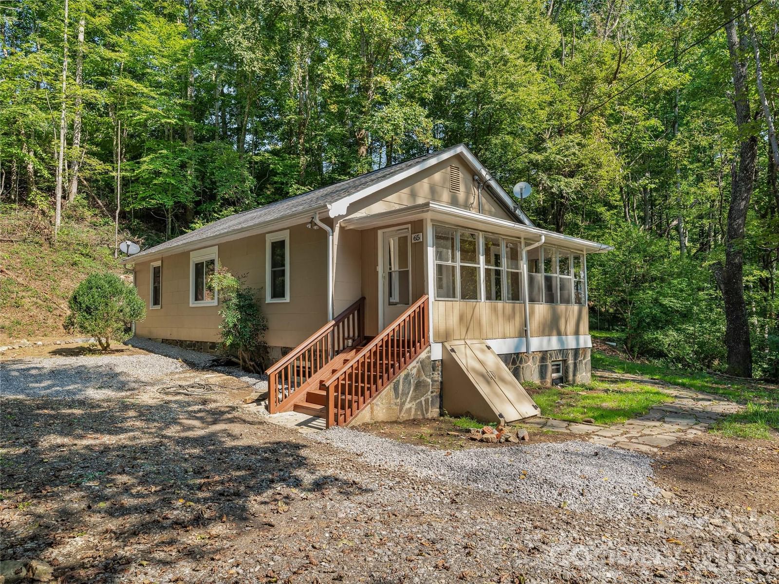 65 Passional Way, Burnsville, NC 28714
