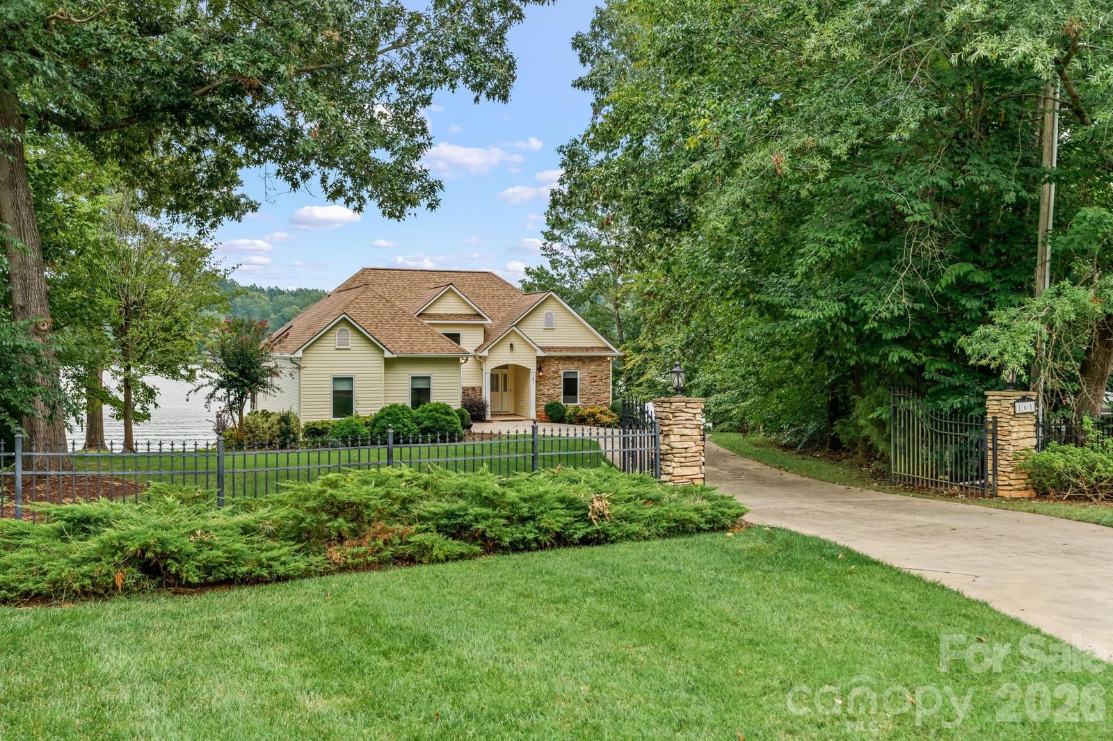 161 Abbotts Court, Lexington, NC 27292