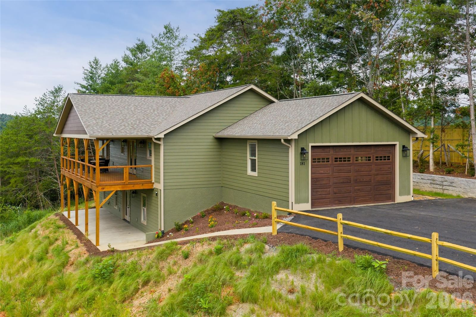 181 Flint Morgan Road, Mars Hill, NC 28754