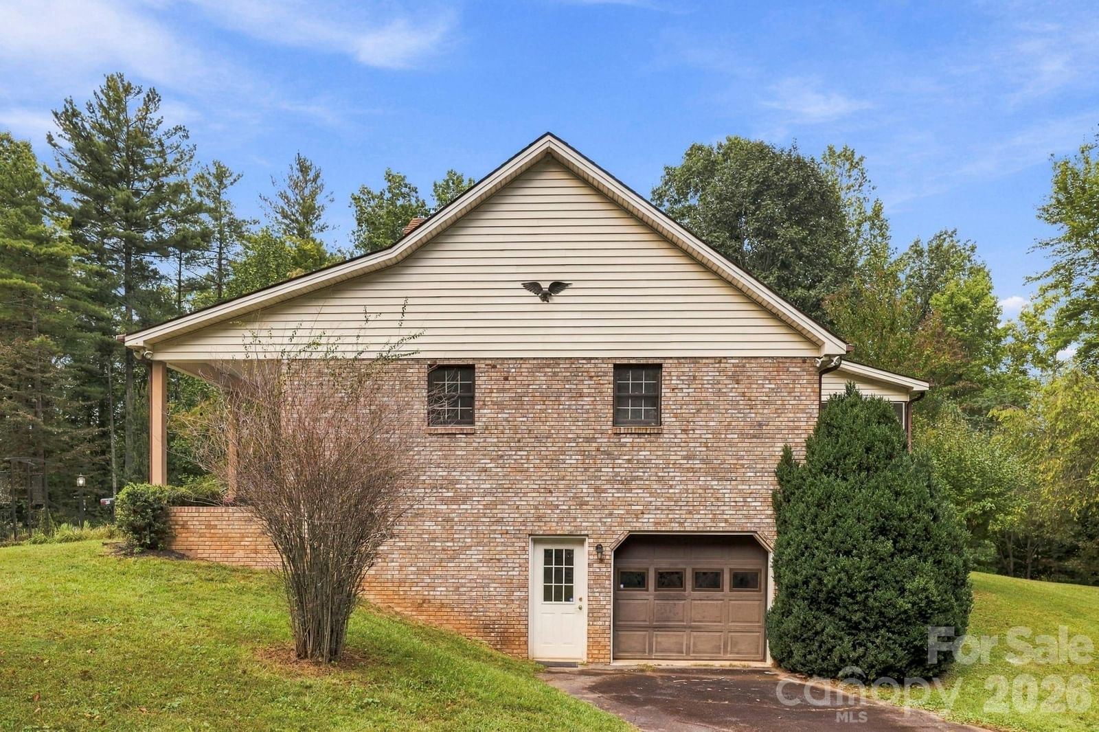 1079 Dupont Road, Hendersonville, NC 28739 - Photo 4